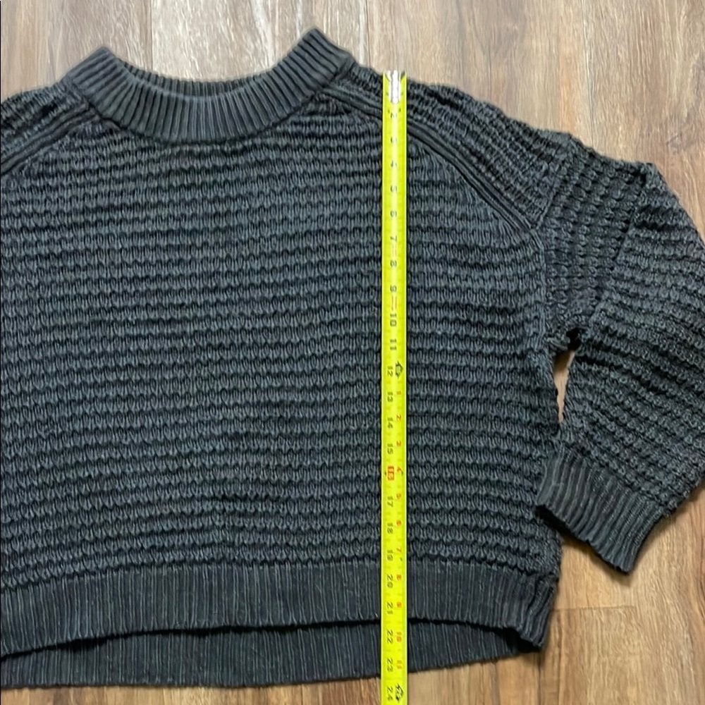 Universal Thread Women's Graphite Knit Sweater Si… - image 5